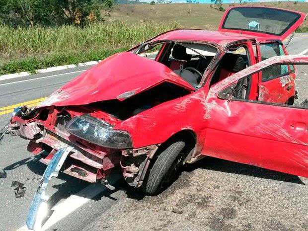 menina-de-11-anos-morre-aps-ser-lançada-do-carro