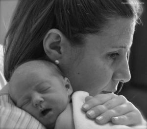 mother-and-newborn-baby-3005