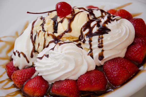 maria-cereja-waffle-maria-cereja-rafael-almeida