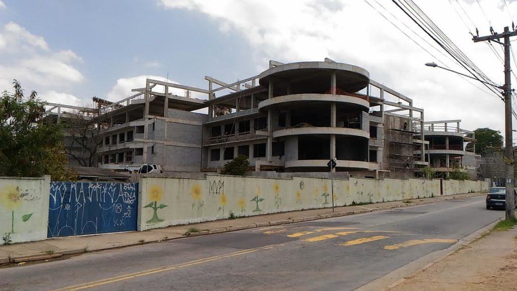 Obra da Fatec e Etec