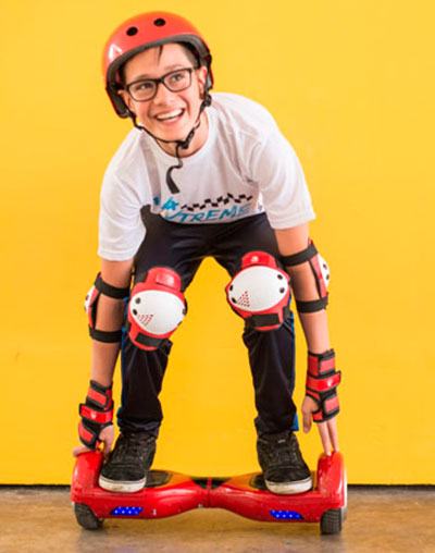Pista de skate elétrico no Shopping Maia
