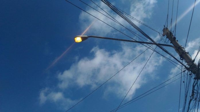 lampada-acesa