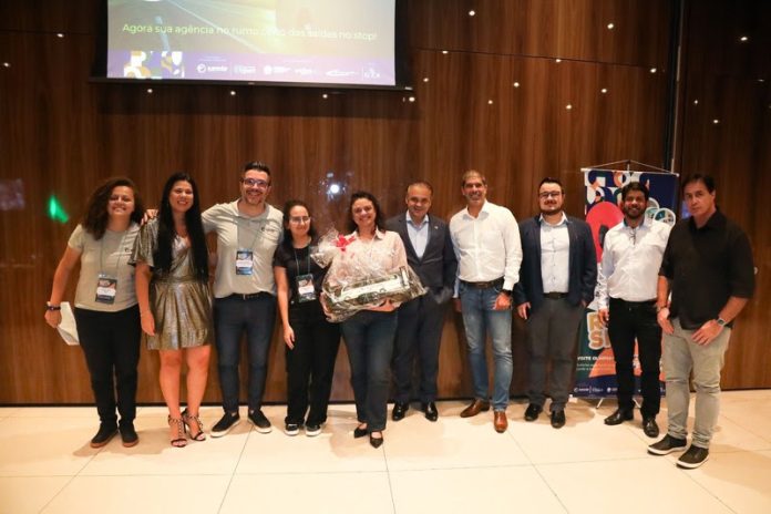 Roberto de Lucena e equipe da Enjoy