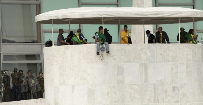 Matéria especial um mês dos atentados golpistas