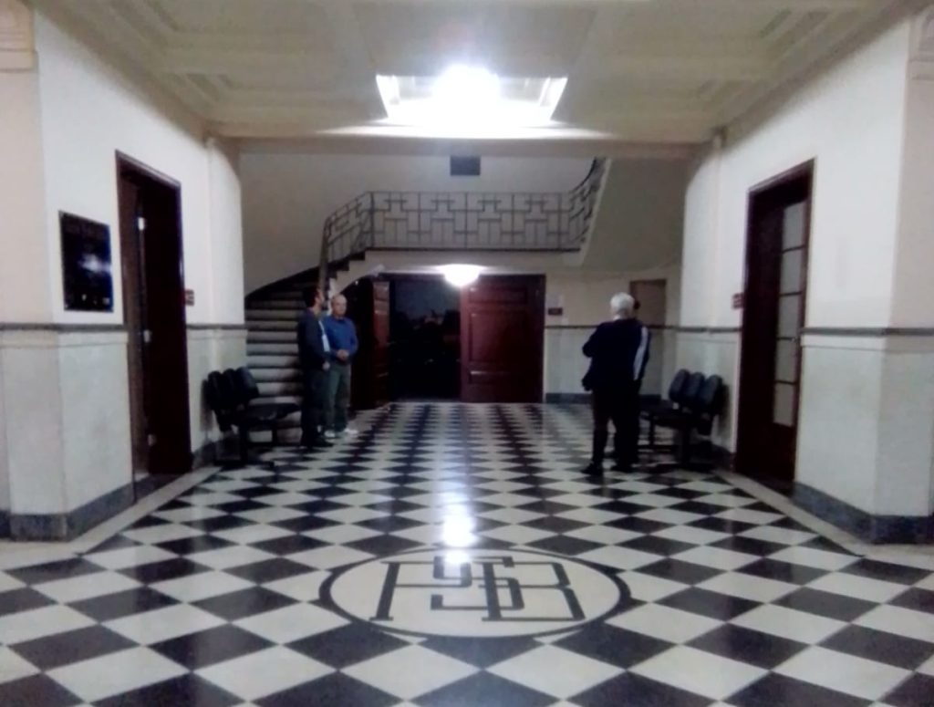 Foto: Saguão do Teatro Padre Bento - José Roberto Jerônimo