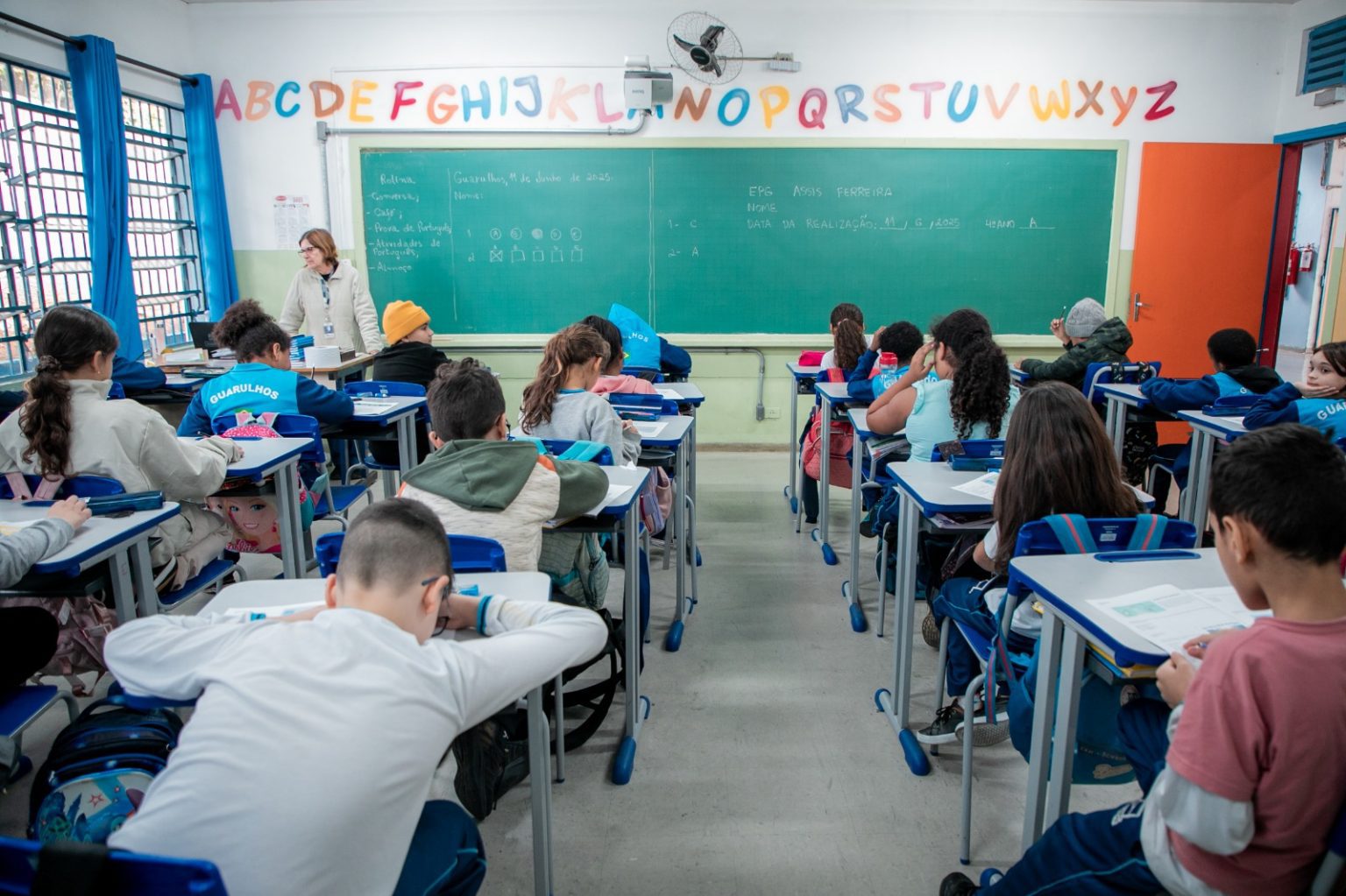 Prorrogadas inscrições para contratação de professores eventuais em ...
