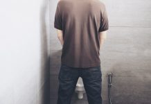 Higiene íntima masculina ajuda a prevenir infecções e câncer de pênis